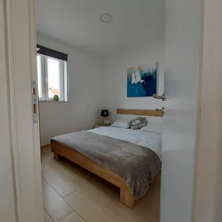 Apartman Ana * Murter