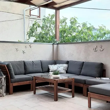 Apartman Ana * Murter